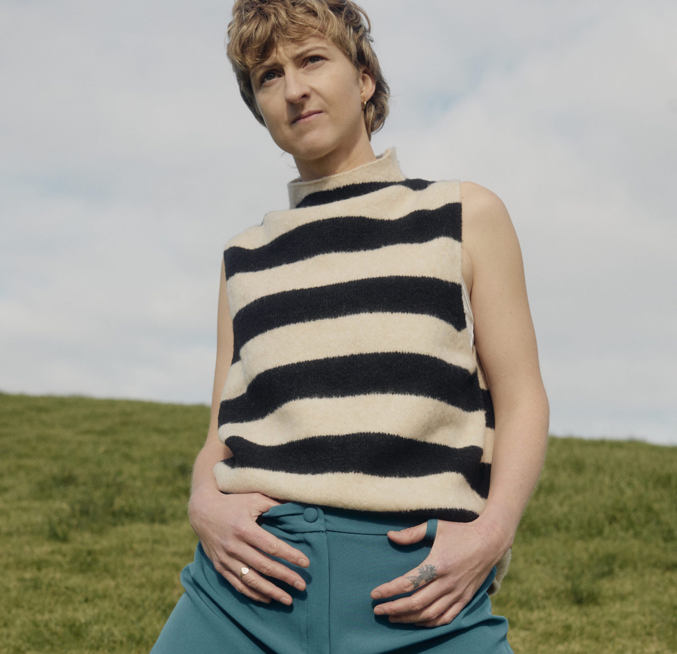 Feature: Harper Bloom - Flutterby