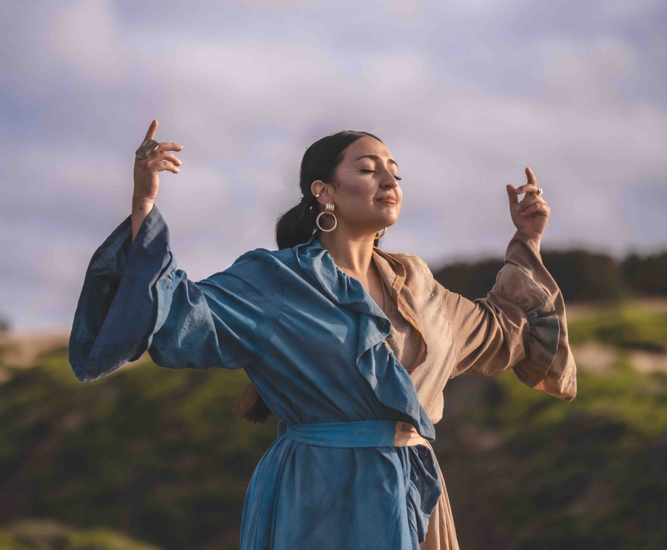 Feature: ELAURA - Cry Until We Laugh